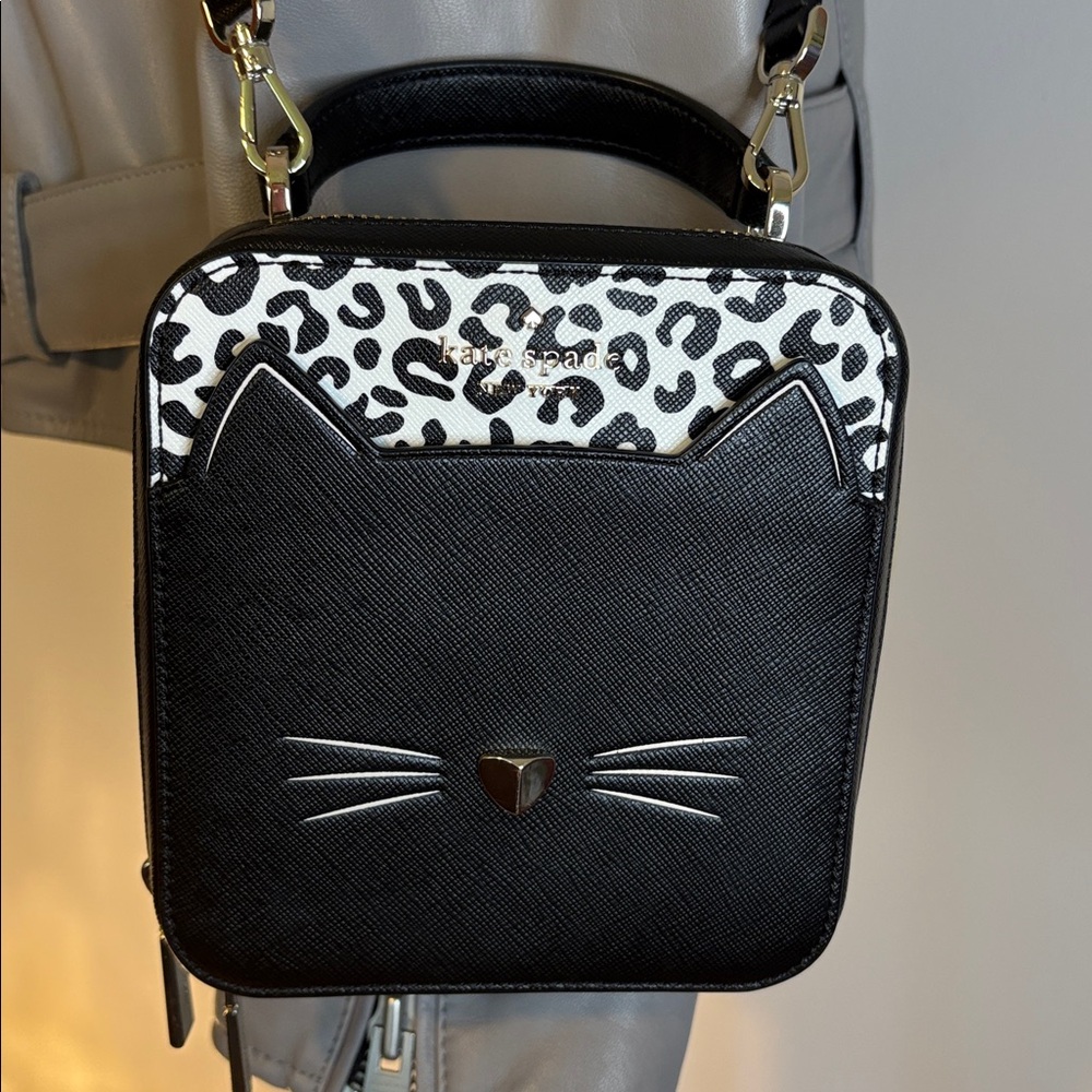 Kate Spade Daisy Black and White Leopard print Cat kitty Design crossbody
